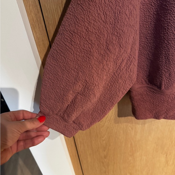 Lululemon Athletica Textured Crop Top - Picture 4 of 4